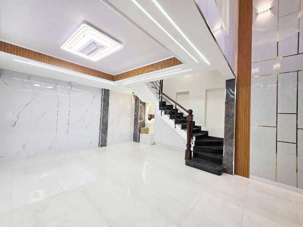 NHÀ ĐẸP MỚI XÂY 5 TẦNG - LẠC LONG QUÂN - QUẬN 11 - HẺM XE HƠI - 9,XT.Ỷ - Ảnh 2