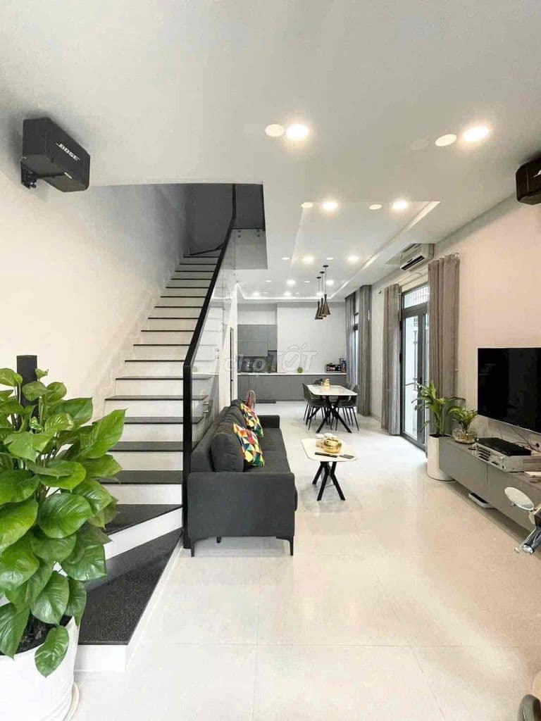 Nhà mới 5x13m 1 trệt 3 lầu st Góc 2 mặt HXH Trịnh Đình Trọng - 9.6 ty - Ảnh 2