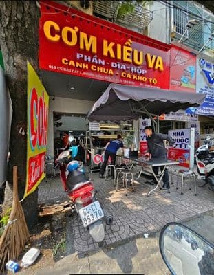 Cho thuê nhà mặt tiền chung cư trệt đường Đồng Đen