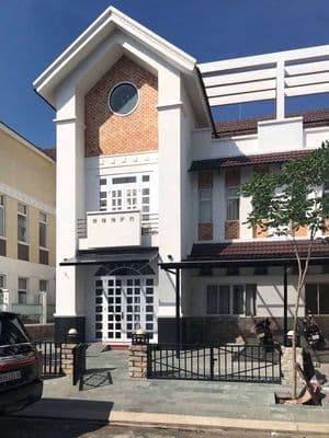 nhà lầu ngay khu hành chính dĩ an giá 15 triệu