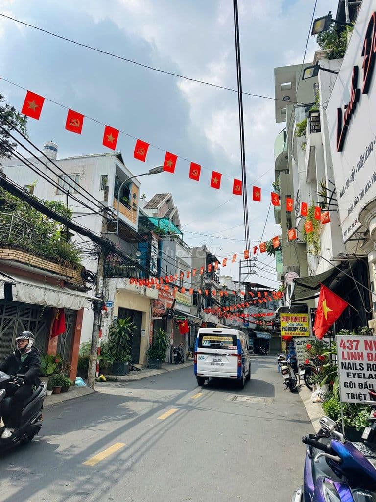 MẶT TIỀN KHU GẦN SÂN BAY NGUYỄN VĂN CÔNG, CÓ VỈA HÈ CHỈ 5T35 TL NHIỀU - Ảnh 2