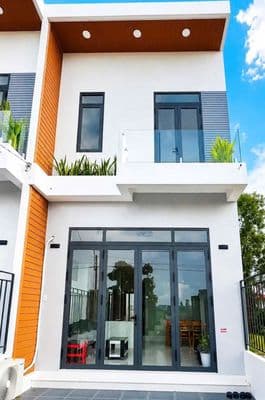 Chủ Gửi Căn Nhà 3PN-Sau Lưng Chợ Cần Đước-Full Nội Thất