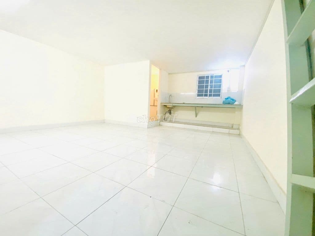 Mặt bằng vừa ở, vừa kinh doanh tại 504/58 Kinh Dương Vương - Ảnh 2