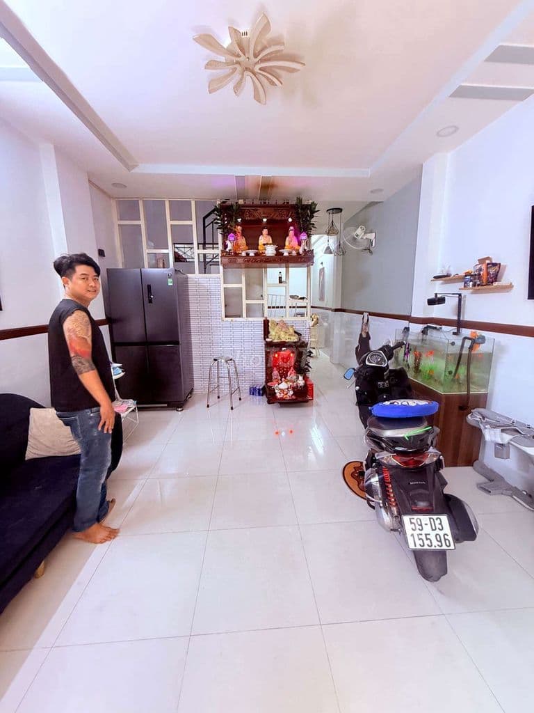 Tân Phú chỉ 5tỷ lớn xíu 3tầng hxh thông 43m²