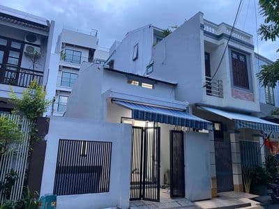 NHÀ MẶT TIỀN GẦN CẦU RỒNG