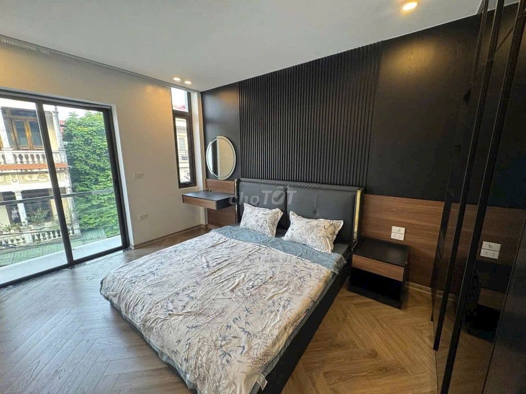 BÁN NHÀ LONG BIÊN 71M 5T GARA, THANG MÁY , FULL ĐỒ CHỈ 14,2 TỶ K LỖI - Ảnh 3