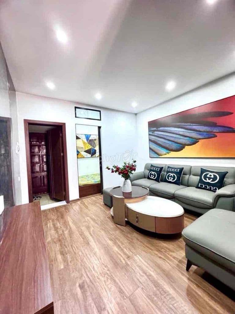 Chính chủ cần bán TT Phương Mai, 87m sd? 35m sổ đỏ,ô tô dừng đỗ n