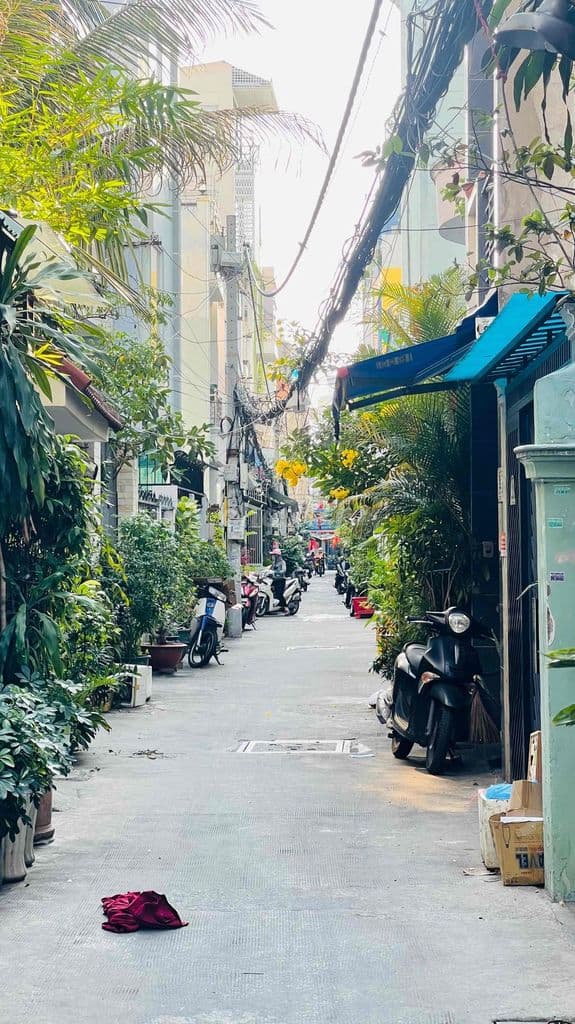 Nhà Hẻm Âu Dương Lân Quận 8 – 50m² 2PN Sổ Hồng, Gần Mặt Tiền Giá 5,98