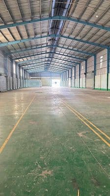 Xưởng Thuận An 2200m Đường Lớn xe cont Kinh doanh sản xuất