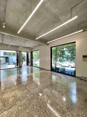 Cho thuê căn góc DTSD 160m2, Trần Lựu An Phú Quận 2