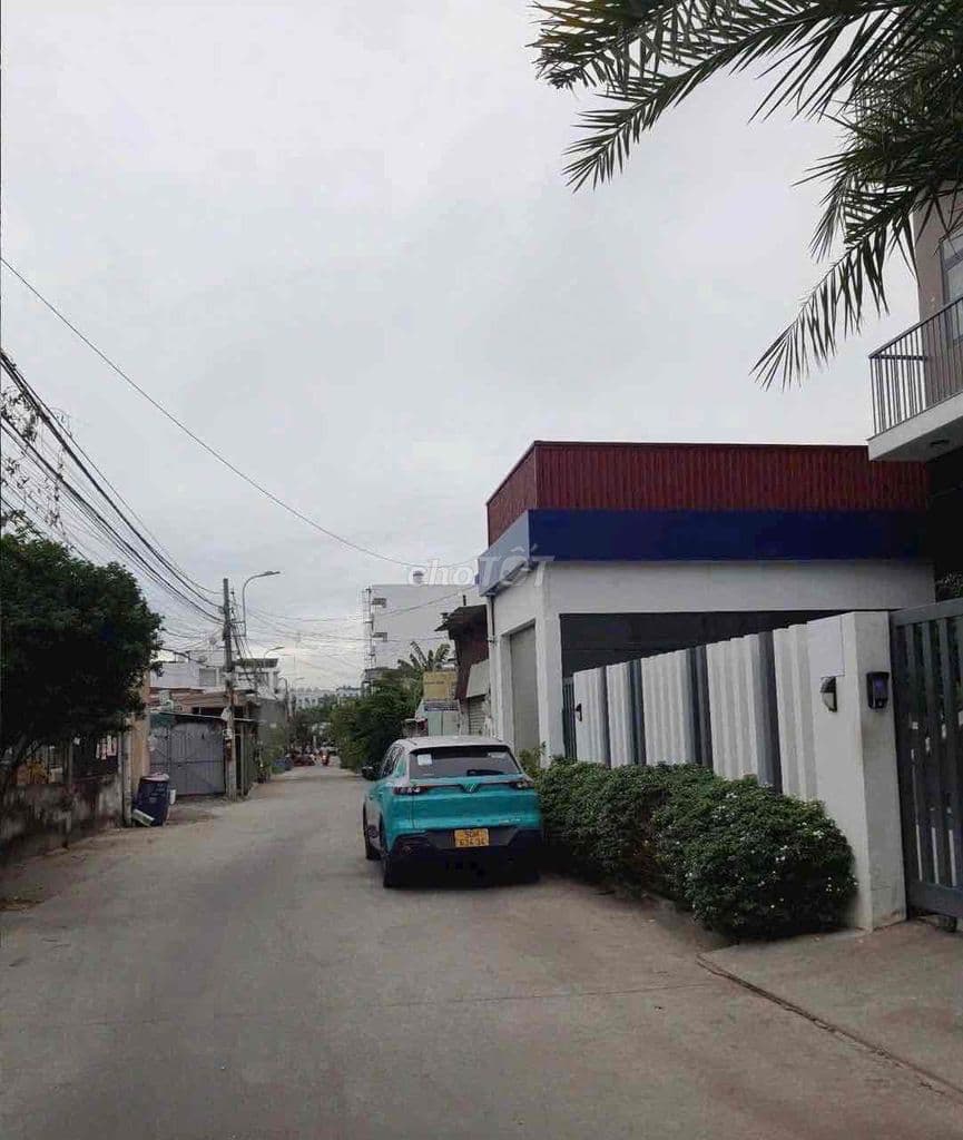 Lô đất thích hợp xây căn hộ dịch vụ gần khu công nghệ cao, trường học