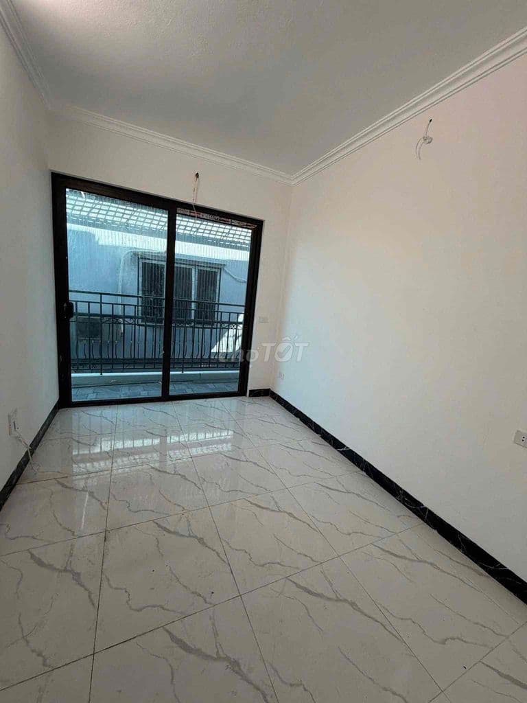 BÁN NHÀ ĐẸP ÂU CƠ - 46- 3TẦNG - 2,5 tỷ- 4 NGỦ 📍NHÀ TỐT NGÕ NÔNG , 10m - Ảnh 3