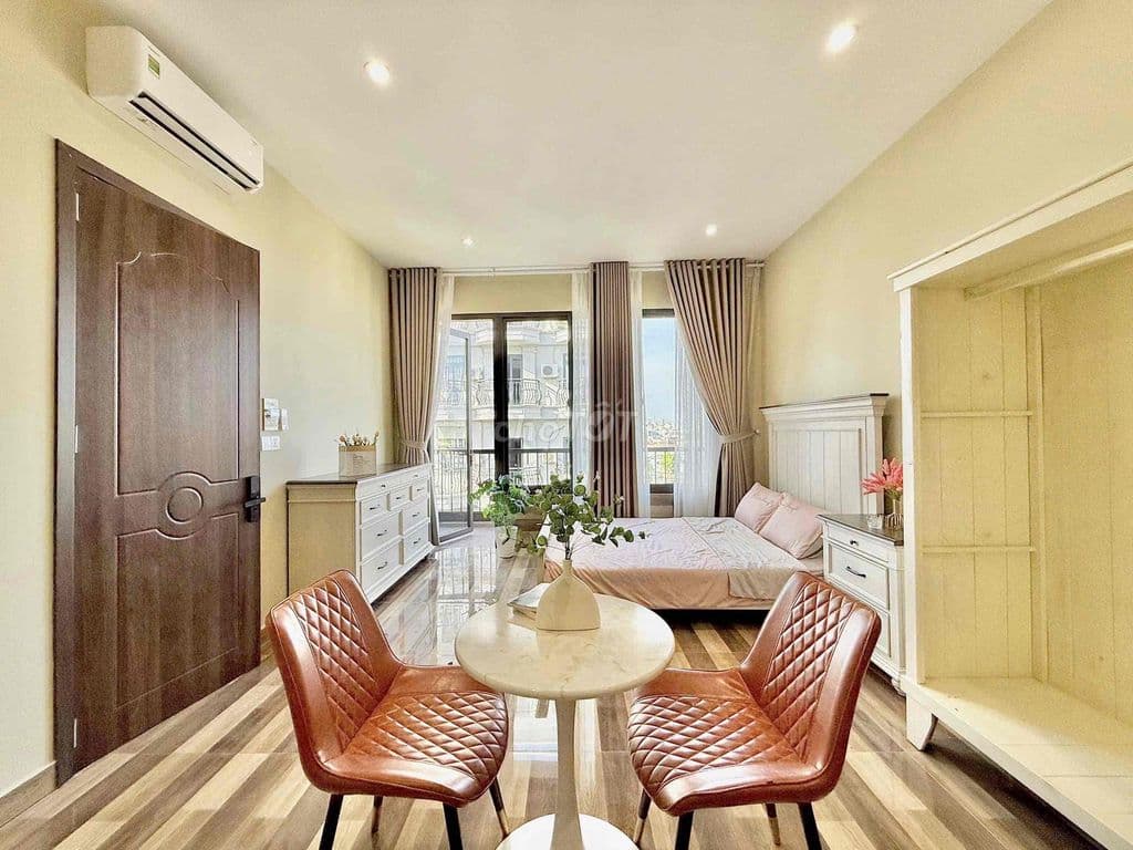 CĂN HỘ FULL NỘI BAN CÔNG SIÊU THOÁNG NGAY TRUNG TÂM QUẬN 7 - Ảnh 3