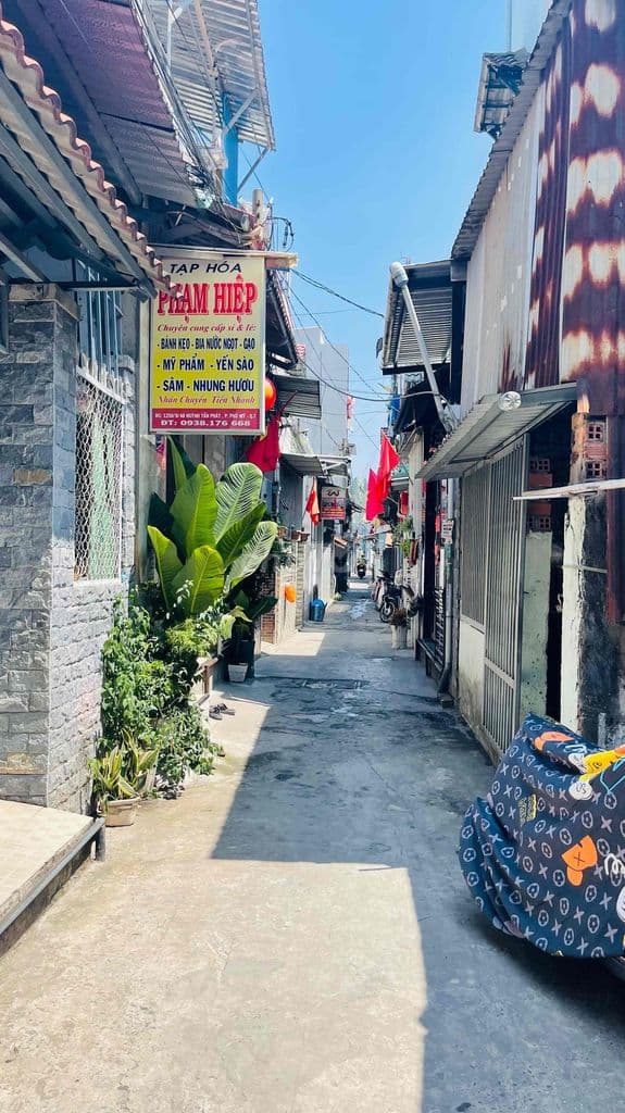 Bán nhà hẻm 1248 Huỳnh Tấn Phát Q7 cũ