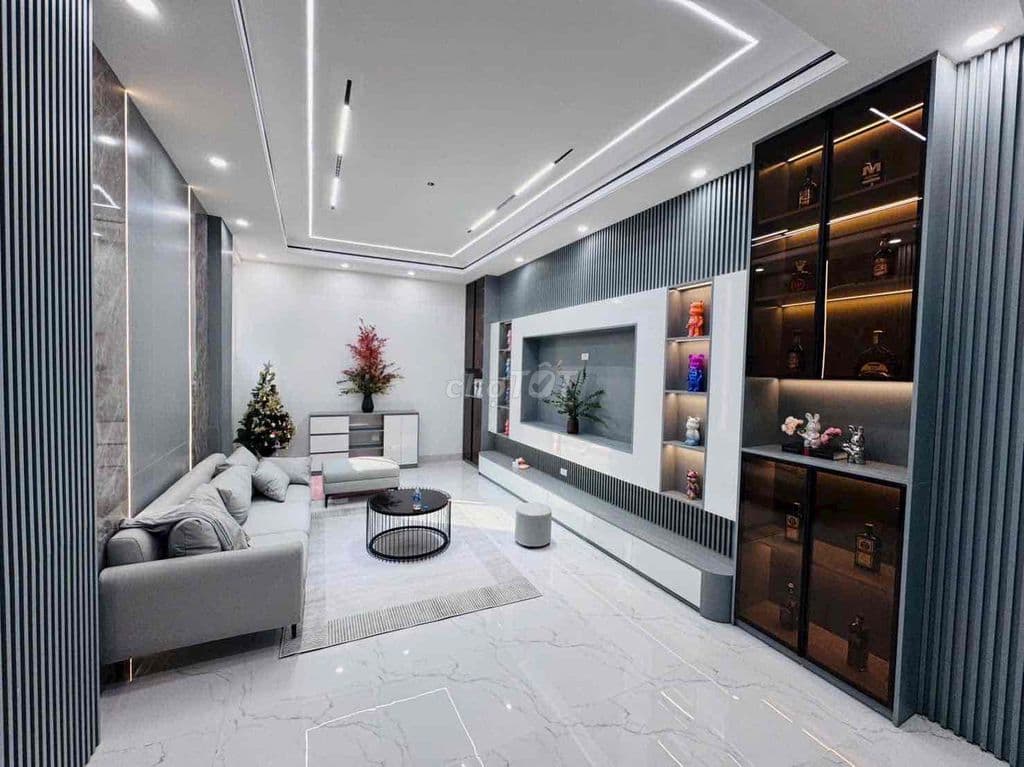 CHÚ EM CẦN BÁN NHÀ CẠNH PHỐ NHỔN PHÂN LÔ OTO THANG MÁY 50M NHỈNH 12 TY