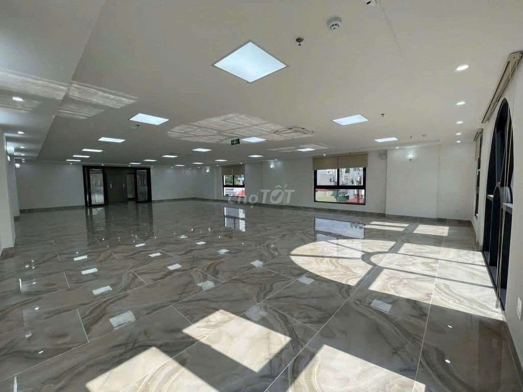 MT TÒA NHÀ MỚI XÂY LŨY BÁN BÍCH SIÊU ĐẸP - Ảnh 3