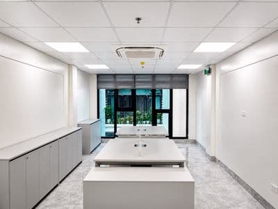 Cho thuê văn phòng 70m²; Mặt phố Dương Khuê; Chỉ 9,5 triệu/tháng