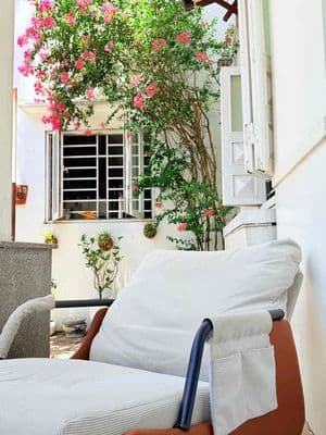 CHO THUÊ NHÀ ĐẸP 2 TẦNG (118m²) – FULL NỘI THẤT – GẦN BIỂN