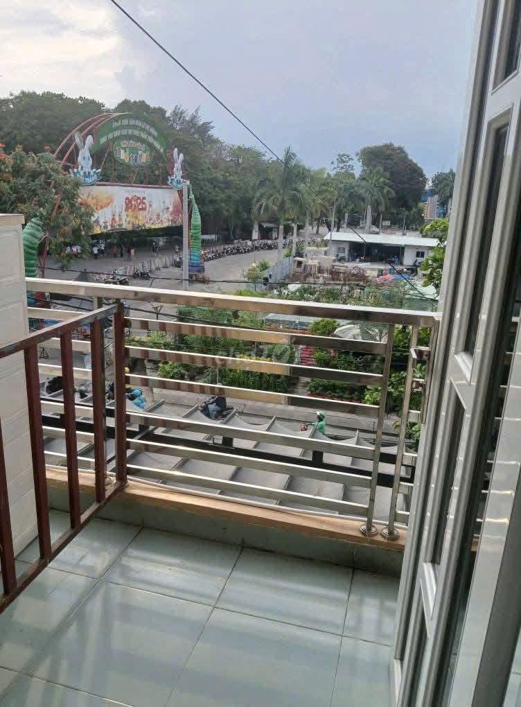 Căn hộ mini 40m2, cửa sổ, ban công view Công viên giải trí Thỏ Trắng - Ảnh 2
