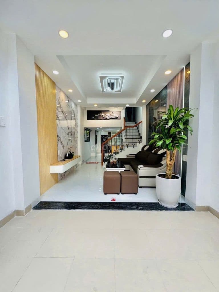 Chỉ 7,9 tỷ - Nhà mới, hẻm xe hơi, khu đường D, Bình Thạnh