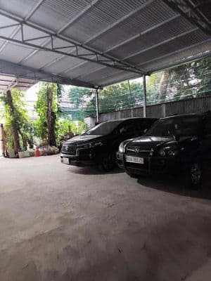 cho thuê mặt bằng 300m2 ngang 15m gần trường đại học lạc hồng