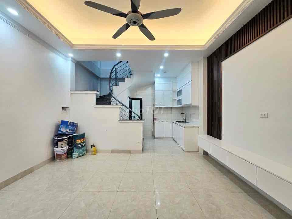 Gần phố Minh Khai, lô góc, 3 thoáng,nhà mới xây, ngõ nông 44m. - Ảnh 3