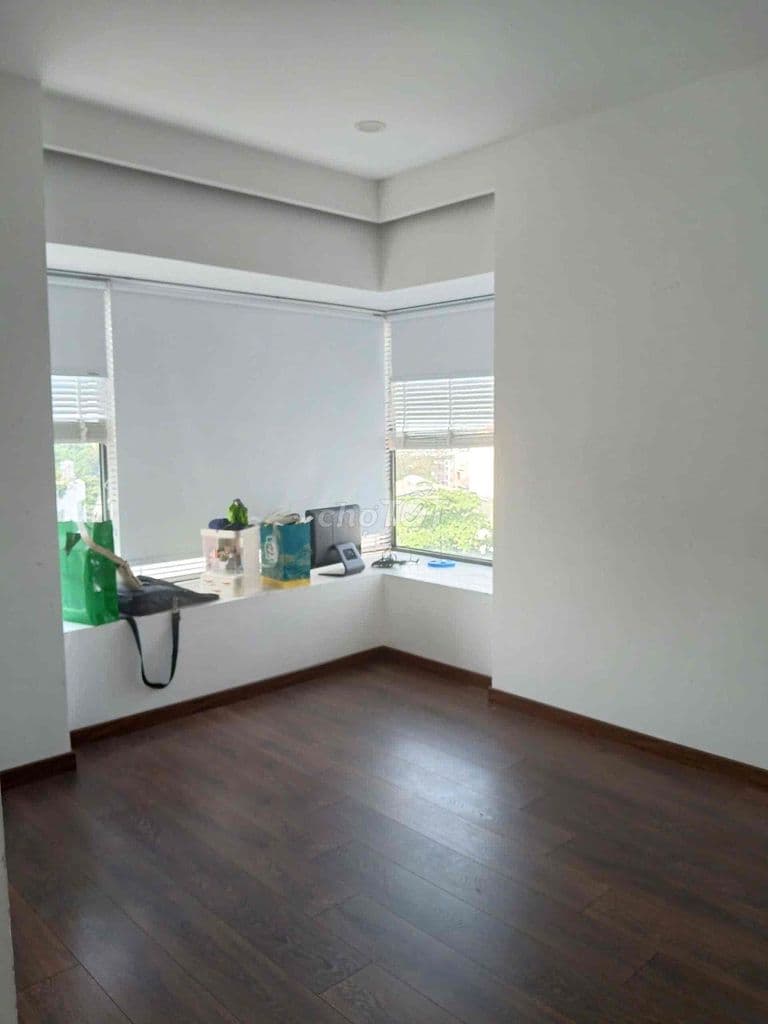 Chính Chủ cho Thuê Căn hộ 3PN Resgreen Tower - Ảnh 2