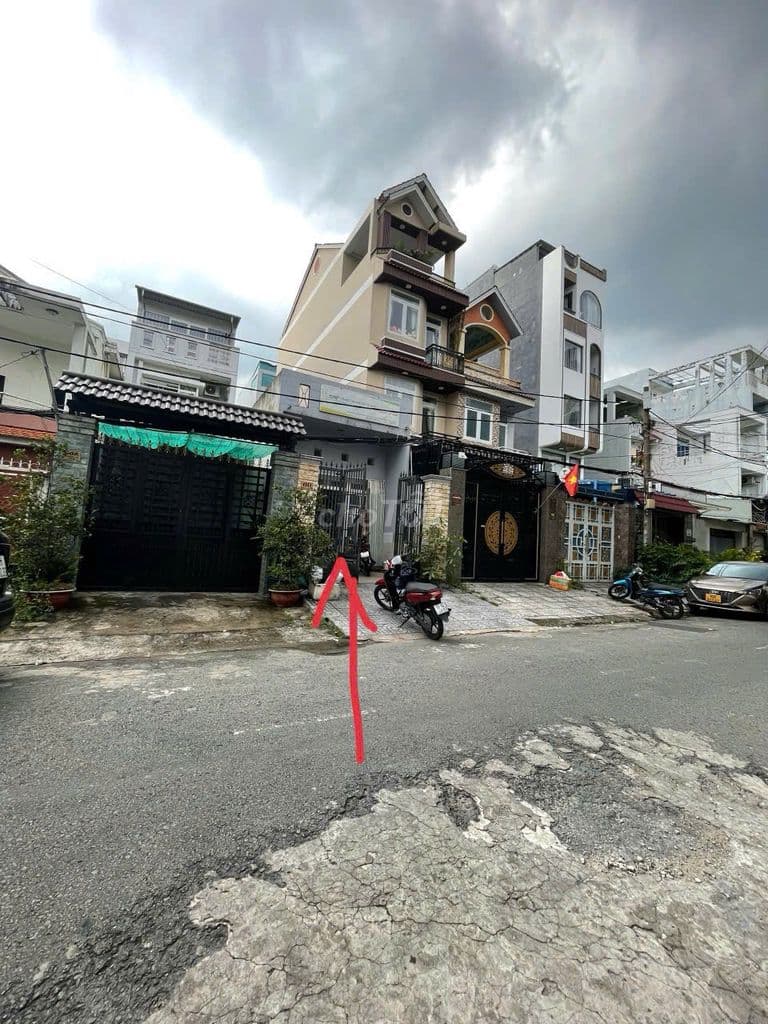 Nhà mặt tiền đường số 43 p tân quy . 4x25m SH vị trí đẹp.