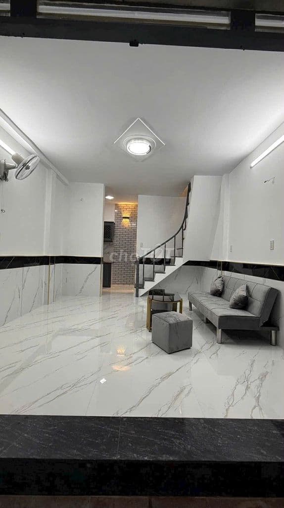 Nhà Lê Thị Riêng gần THCS Nguyễn Trung Trực, DT 4,5x8m. giá 1,55 tỷ