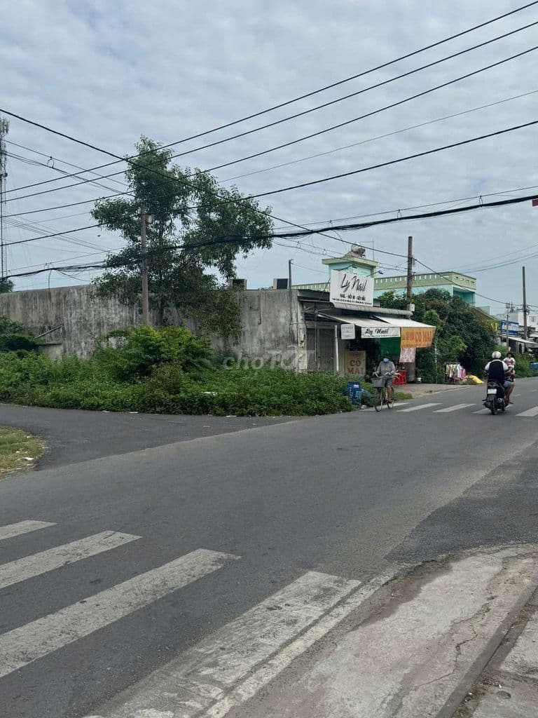 TIN THẬT✅️KẸT TIỀN BÁN GẤP LÔ GÓC 2MT THỊ TRẤN CỦ CHI 210M2 720TR SHR - Ảnh 3
