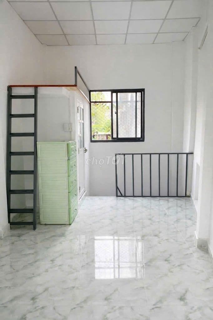 NHÀ NHỎ NỞ HẬU THÔNG THOÁNG LẠC LONG QUÂN P5 Q11 - Ảnh 3