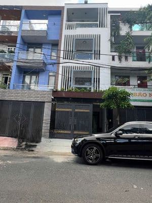 KHU NHÀ 4 TẦNG ĐỒNG BỘ VITRI ĐẸP FUNL NỘI THẤT NGÂY CV. CHỢTRƯỜNGHỌC