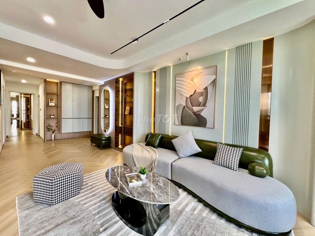 Bán nhanh căn hộ 3 phòng ngủ view thoáng tại Green Valley Phú Mỹ Hưng