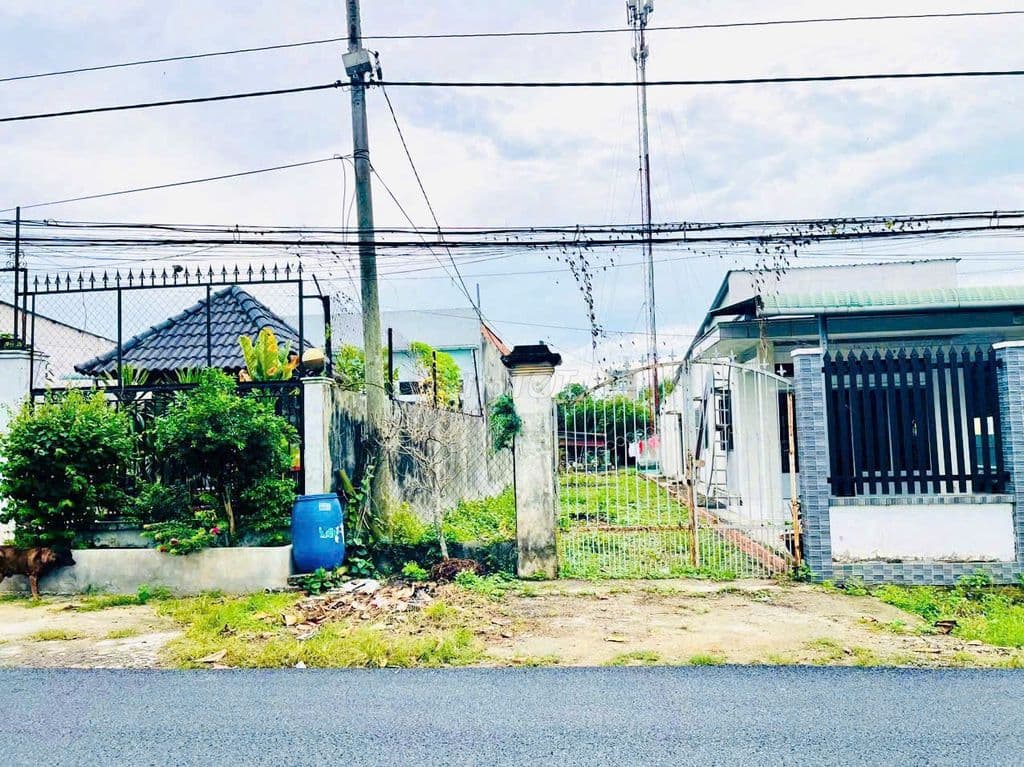 Bán lô đất 150m2 mt đường 25 có tường rào kiên cố, Trong lòng dân cư!