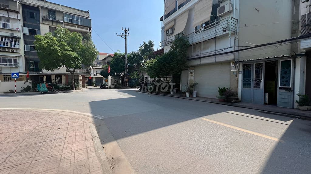 BÁN ĐẤT PHƯỜNG TÙNG THIỆN, Ô TÔ TRÁNH VỈA HÈ, SÁT 2 TRƯỜNG ĐH LỚN - Ảnh 3