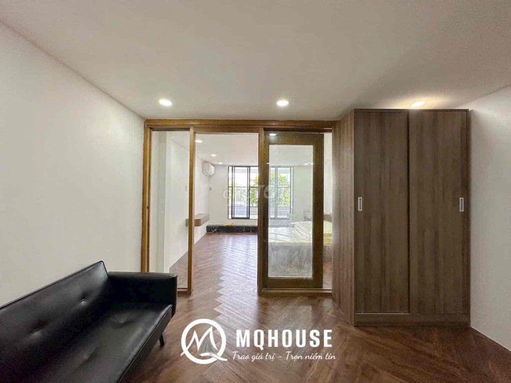 Cho Thuê Căn Hộ 1PN 70m2 Máy Giặt Riêng Ban Công Gần Vạn Hạnh Mail - Ảnh 2