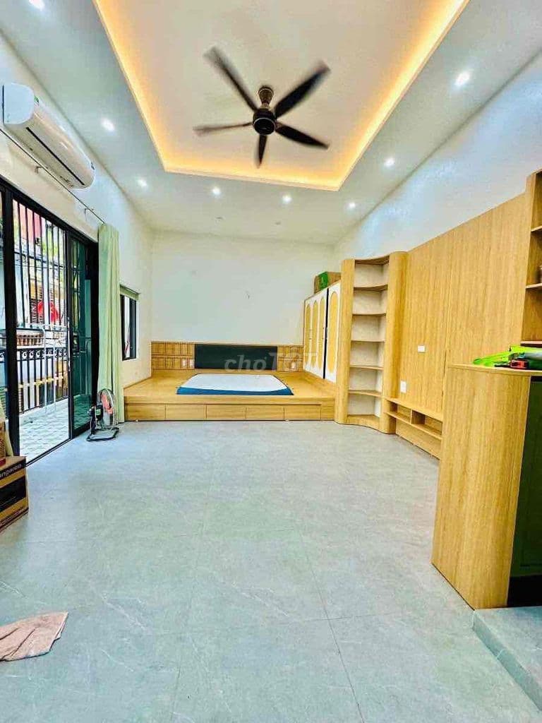 Chủ gửi bán TT Kim Liên, ô tô tránh, nhà đẹp, lô góc, full nội thất