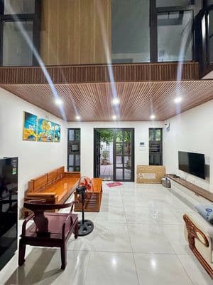 Cho thuê nhà 2 tầng FULL nội thất đường Nguyễn Hữu Hào