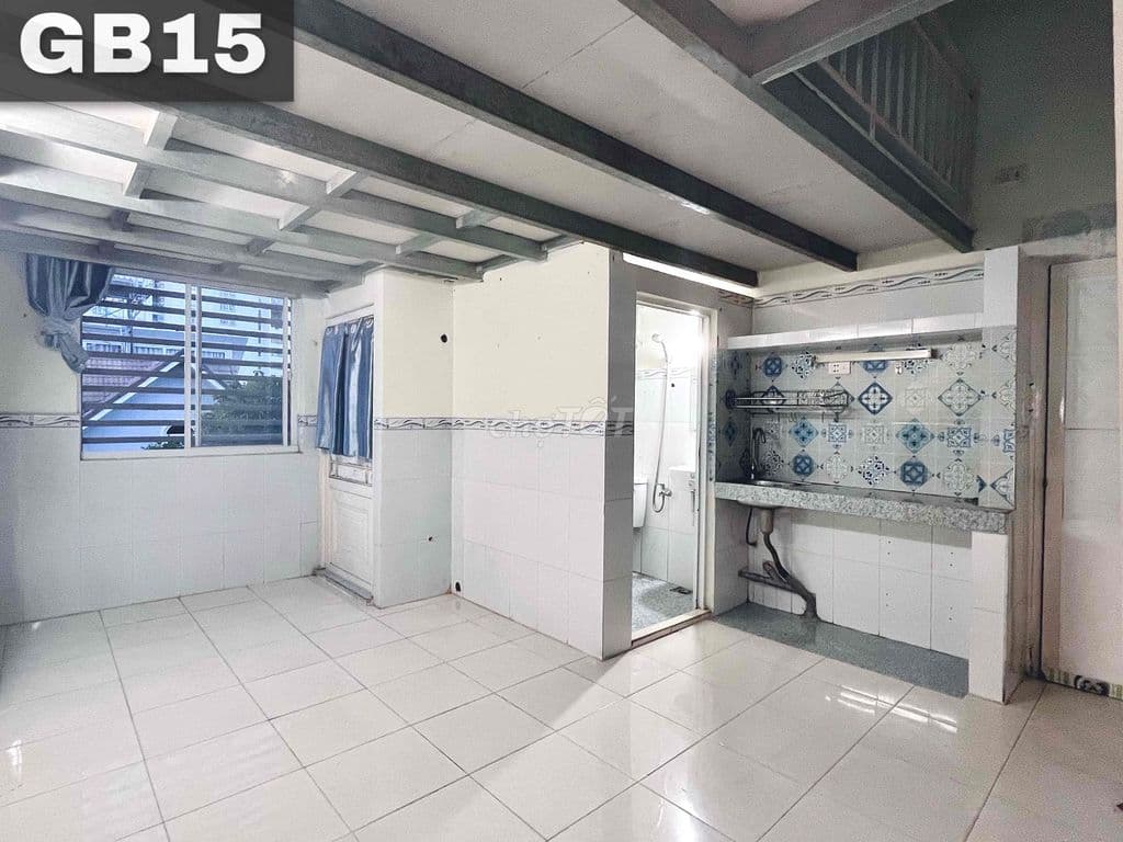 PHÒNG TRỌ GÁC LỬNG, CÓ BAN CÔNG GIÁ TỐT KHU Q7, NHÀ BÈ