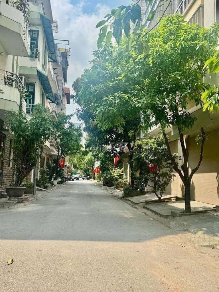 Bán 32m2 đất Đại Mỗ, giá 5,29 tỷ