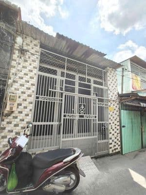 Cho thuê nhà Quốc Lộ 50 gần Tạ Quang Buu 4x15 có 2 phòng hẻm Hương Quê
