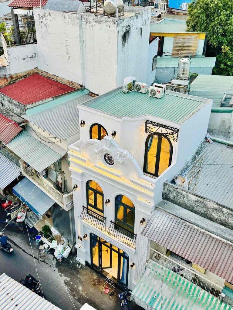 mặt tiền ngay Phan Văn Trị 6. Tỷ, 5x6 4 tầng