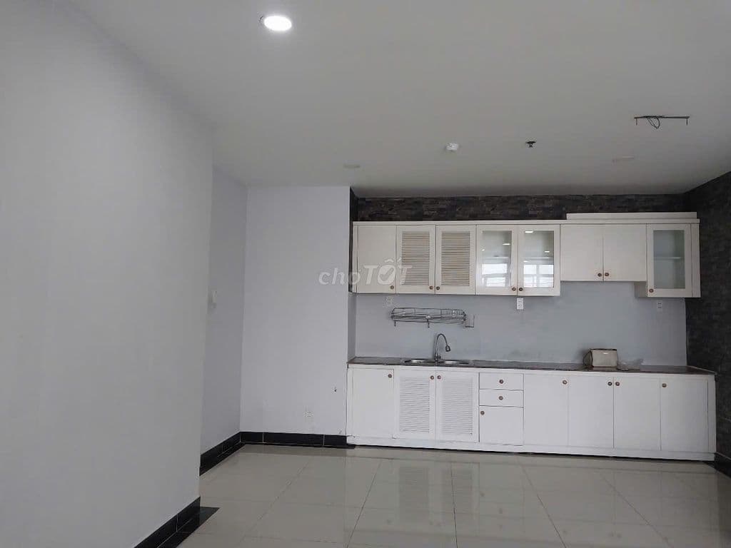 Cho thuê căn hộ Giai Việt P Chánh Hưng Q8 DT 115m2, 2PN, 2WC,Giá 15tr - Ảnh 2