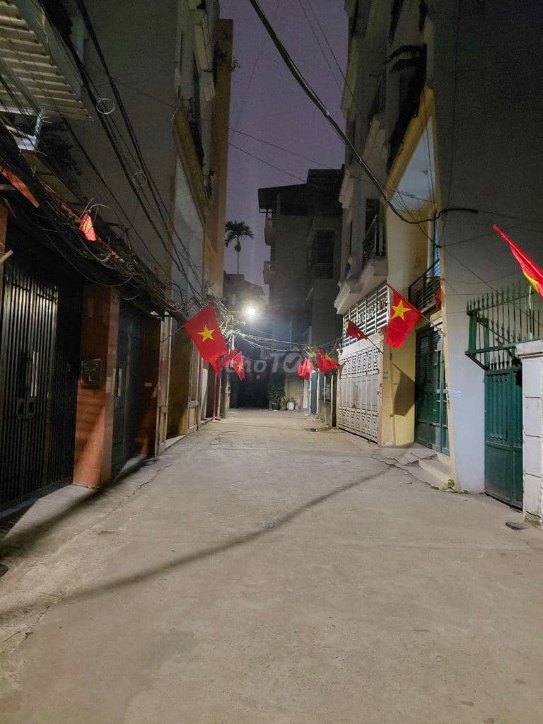 Bán gấp nhà riêng 48 tỷ, 98m2 đã chia 2 sổ tại Hoàng Hoa Thám, Ngọc Hà - Ảnh 2