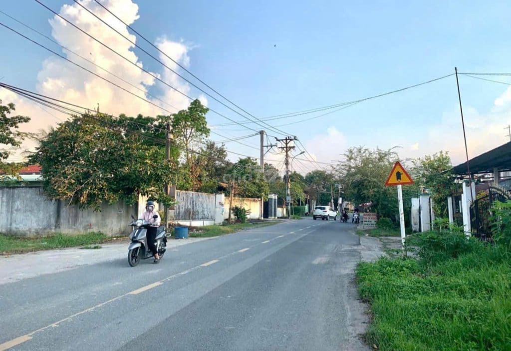 Đất đẹp mặt tiền đường Hố Bò 878m2/2,35 tỷ gần THCS Phú Mỹ Hưng , SHR - Ảnh 2
