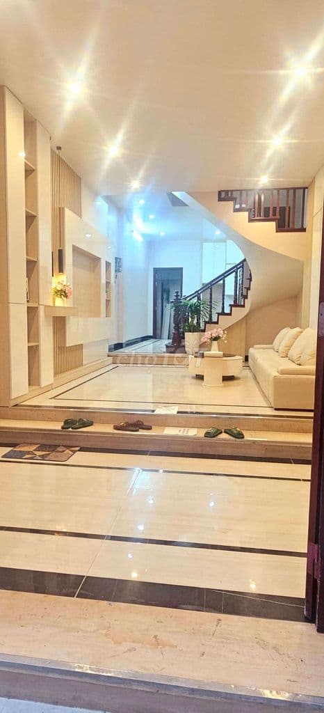 Bán Nhà Minh Khai quận Hai Bà Trưng Ảnh Chuẩn Nhà Dân Xây 12 tỷ tí teo