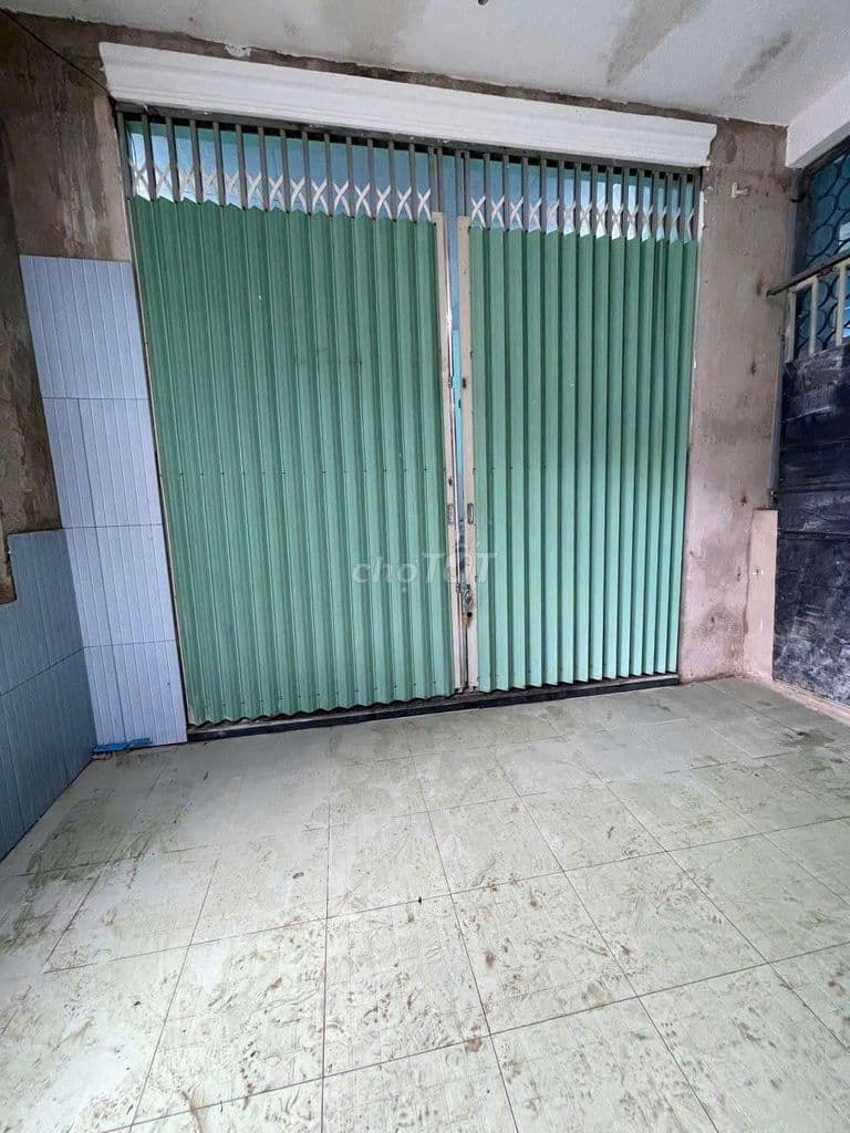 Nhà Cấp 4 Nguyên Căn 2 Phòng Sân Rộng