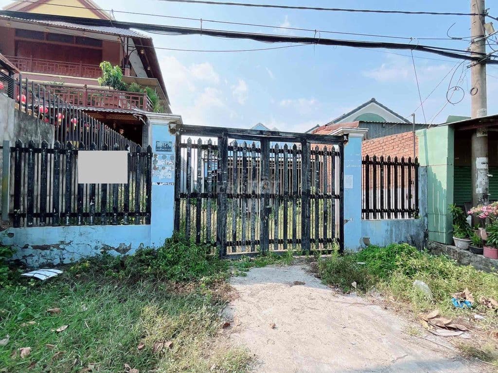 Bán gấp lô đất Mặt Tiền đường Vườn Thơm, DT 9x30m, đường rộng 12m