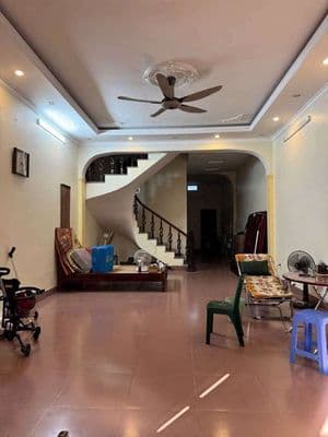 Cho thuê nhà nguyên căn - 75m2 x 3 tầng - ngõ 195 Vũ Xuân Thiều