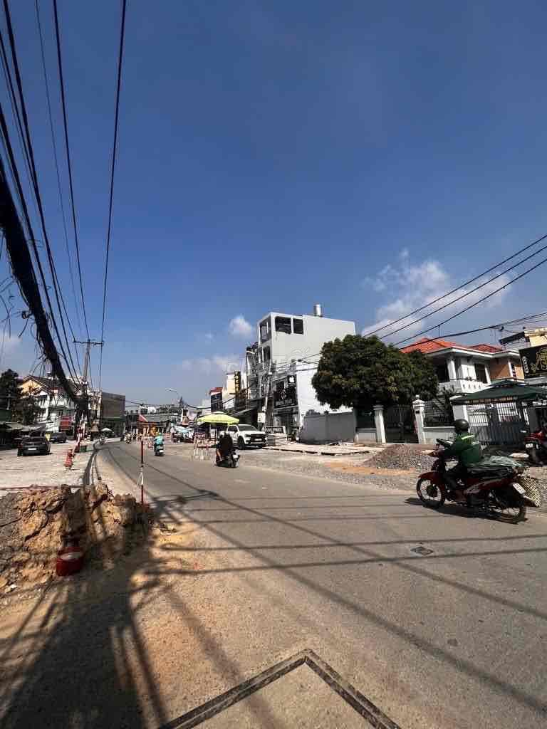 Đất đẹp khu dân cư đông đúc, đường Nguyễn Thị Định - Ảnh 2